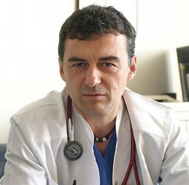 Doctor Orthopedic Specialist Daniel Петров